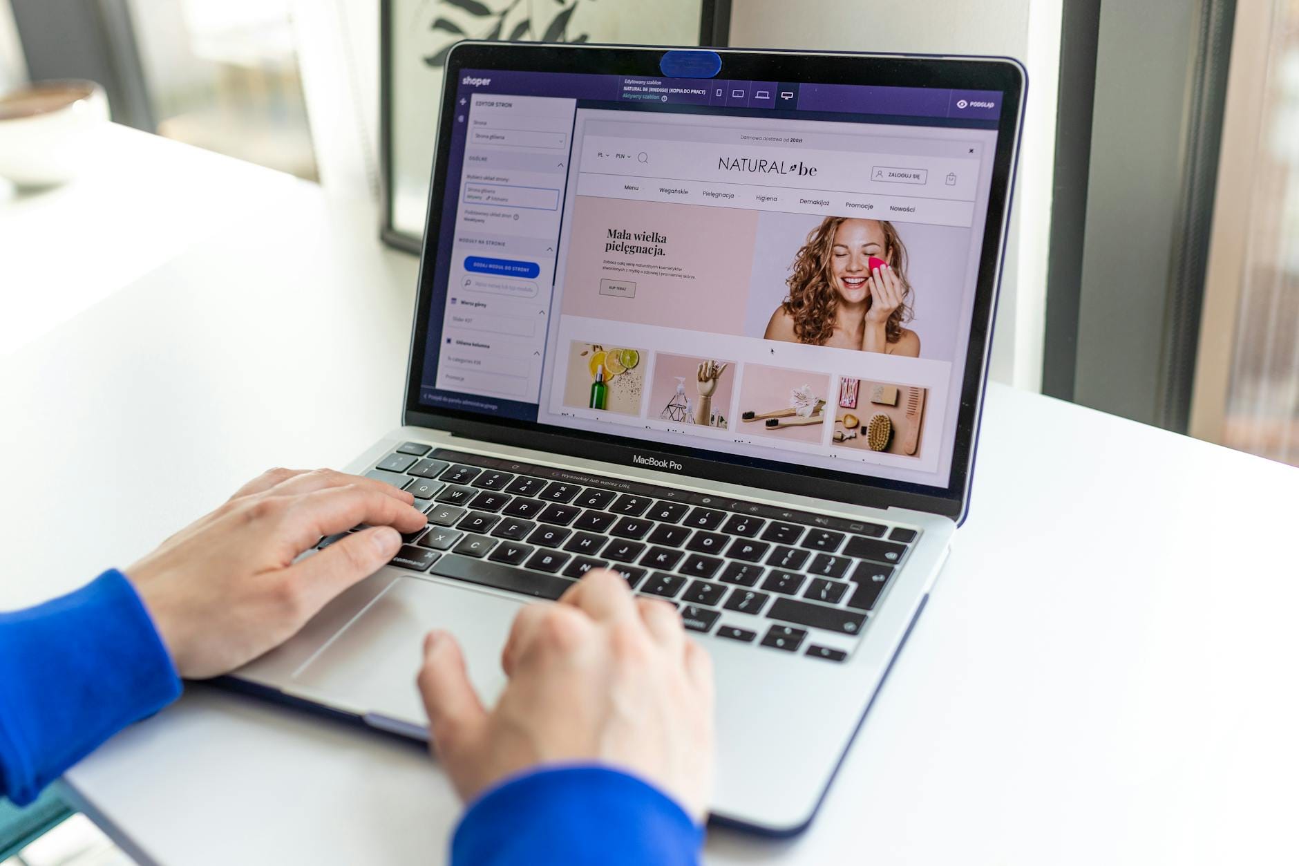 Best web hosting for photography websites - photographer setting up portfolio site